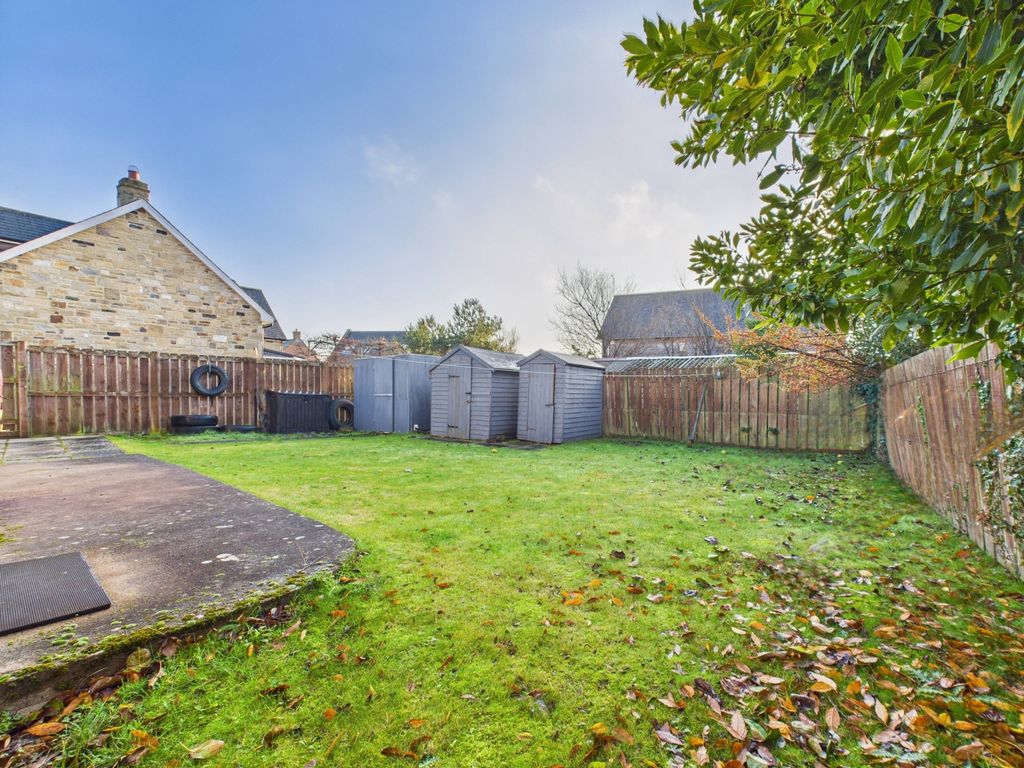 Property photo 3 of 12 Cam02195G0-Pr0094-Still015