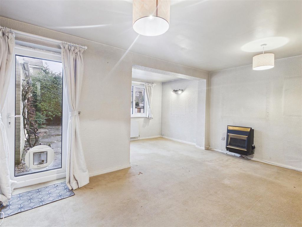 Property photo 3 of 18 Cam05476G0-Pr0128-Still013.Jpg