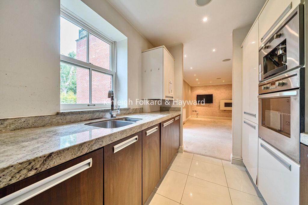 Property photo 3 of 16 Picture No. 04