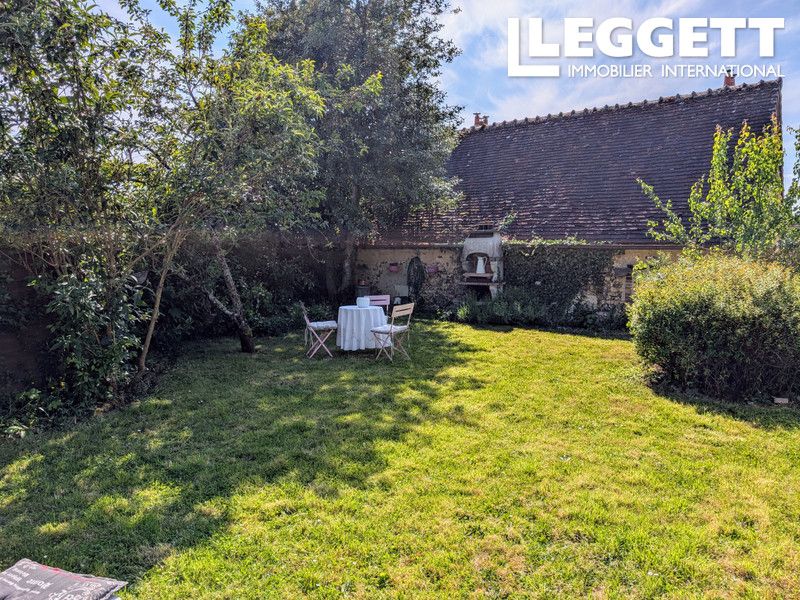 Property photo 2 of 10