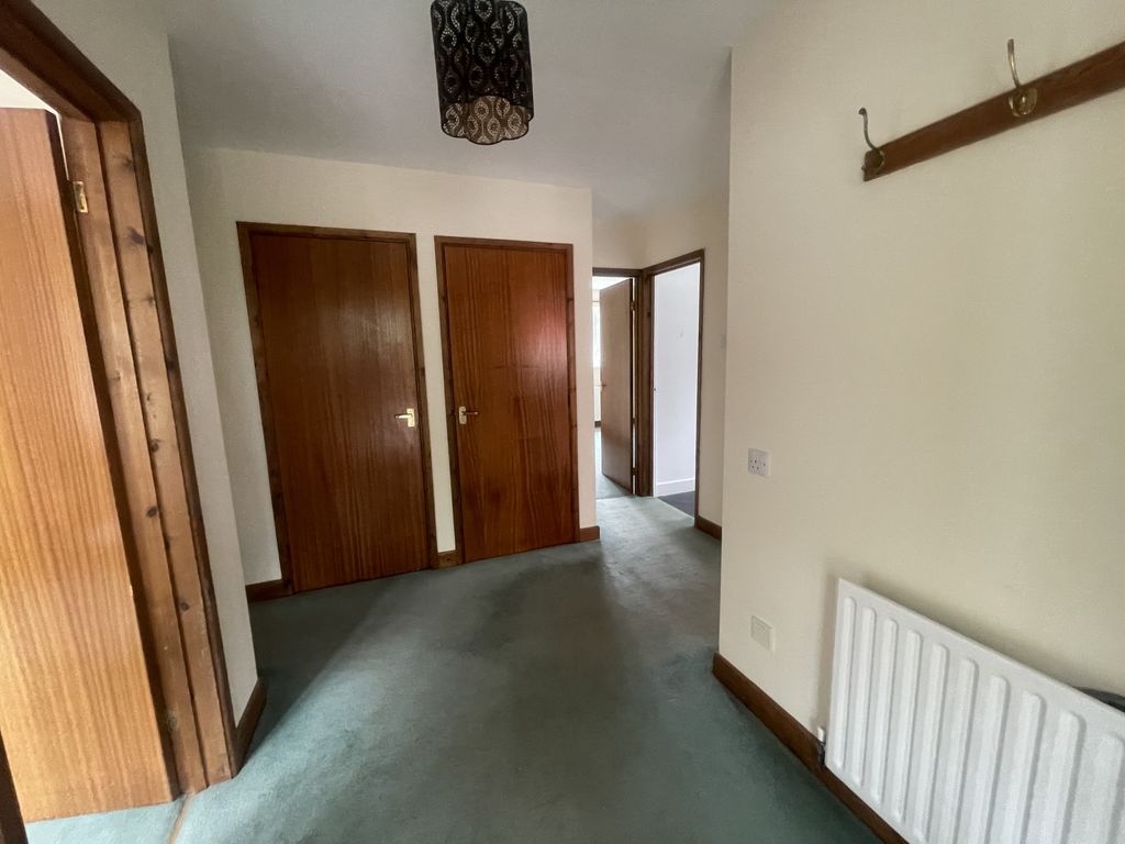 Property photo 3 of 12 Entrance