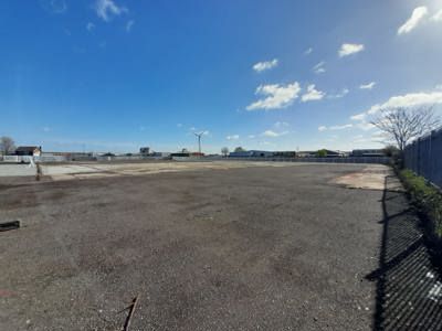 Property photo 1 of 12 Photo 3