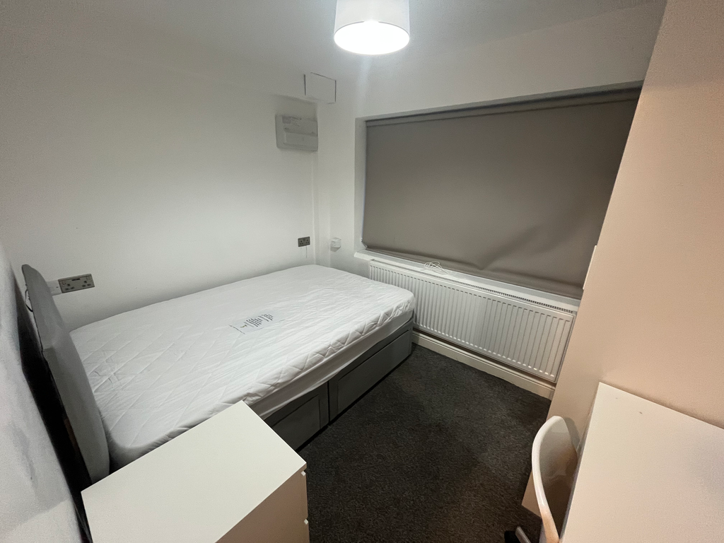 Property photo 1 of 4