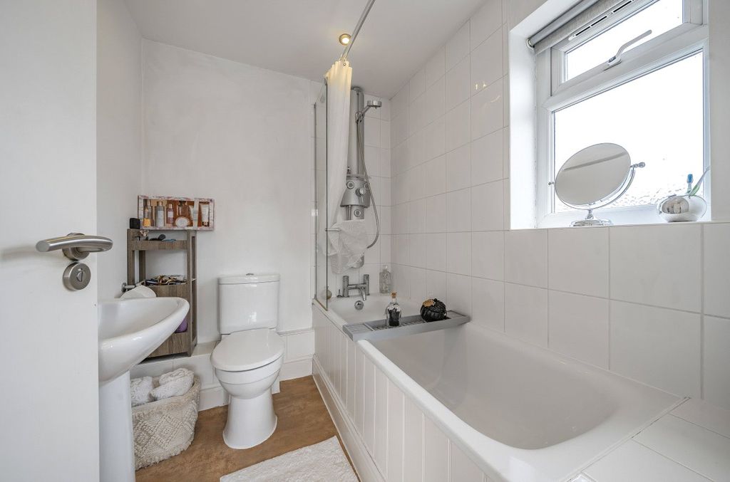 Property photo 2 of 16 Picture No. 05