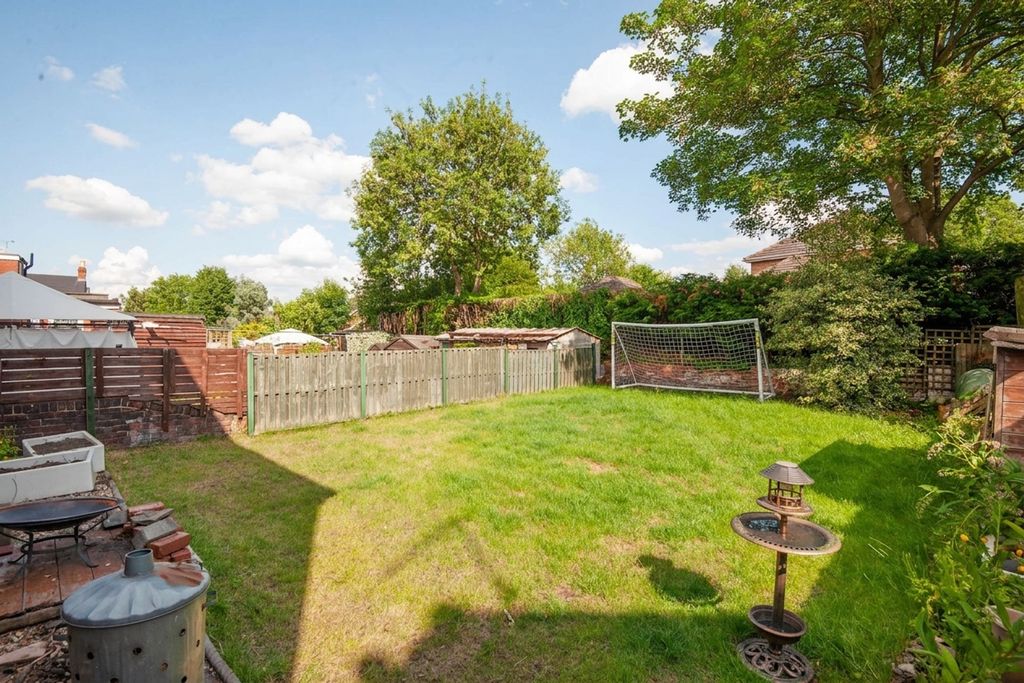 Property photo 2 of 15