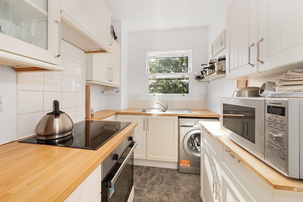 Property photo 1 of 12 Img_9552