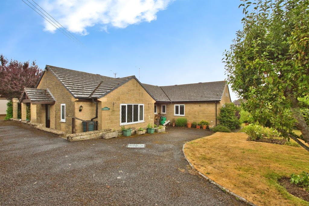 Property photo 2 of 17