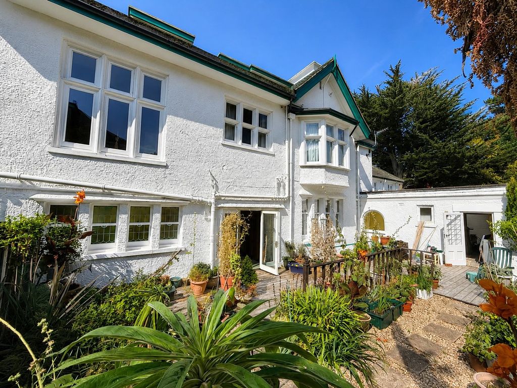 Additional image 11 of 2 bed flat for saleStrathaven 16 West Overcliff Drive, Bournemouth BH4