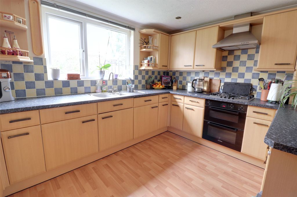 Property photo 2 of 19 Picture No. 02