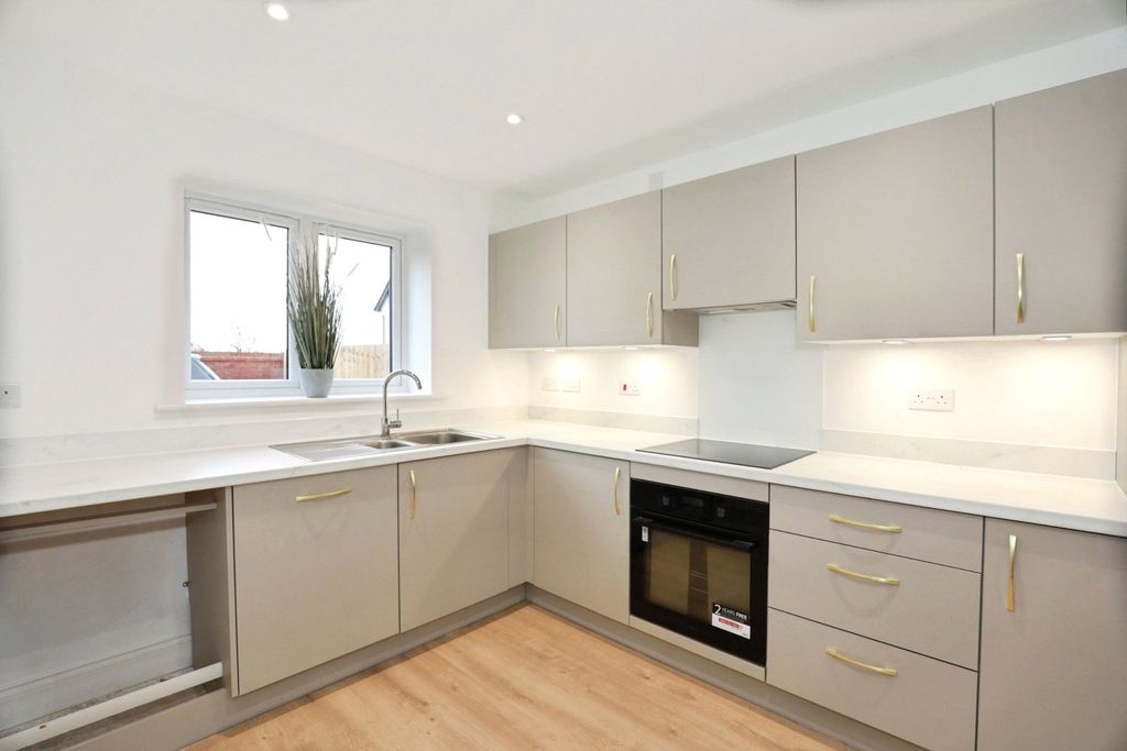 Property photo 3 of 18 Picture No. 15