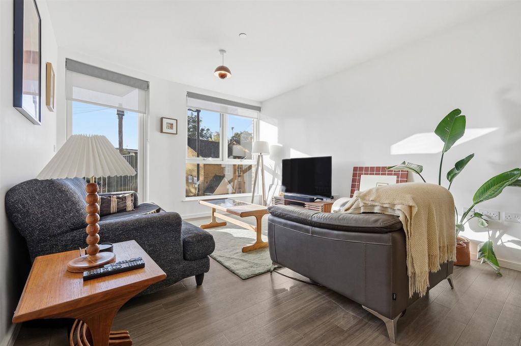 Property photo 1 of 27 24.Jpg