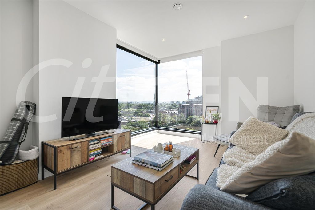 Property photo 2 of 14 Reception Room