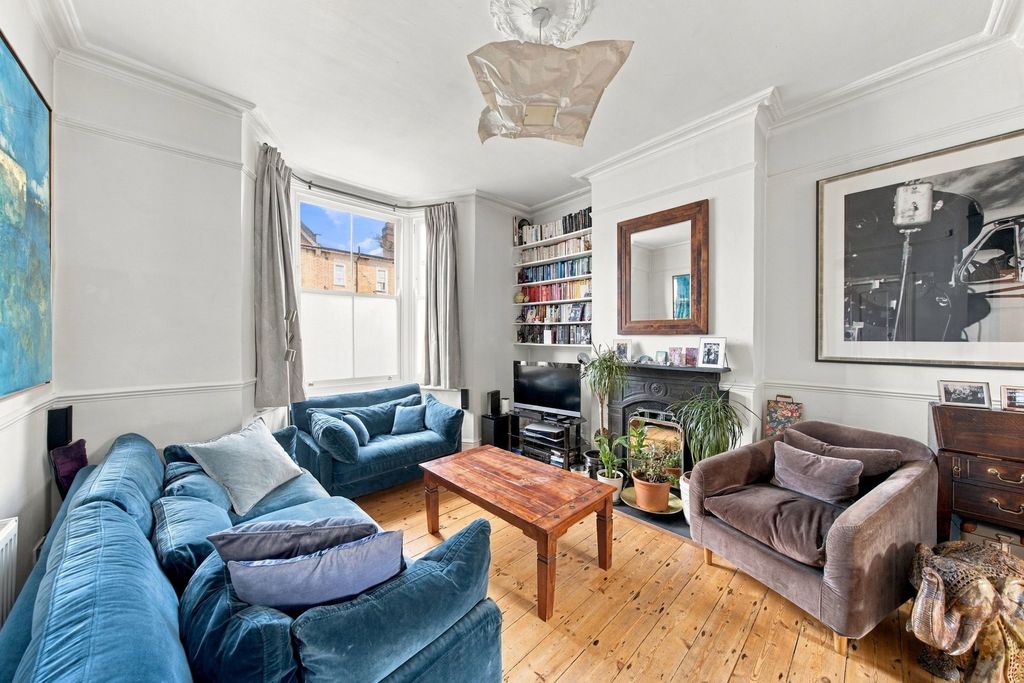 Property photo 2 of 15