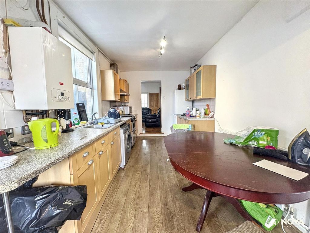 Property photo 3 of 11 Img_9970.Jpg