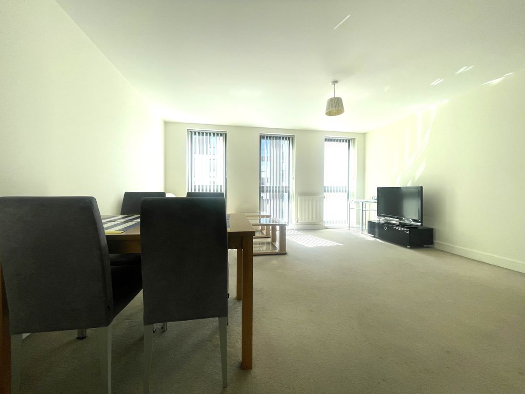 Property photo 3 of 12