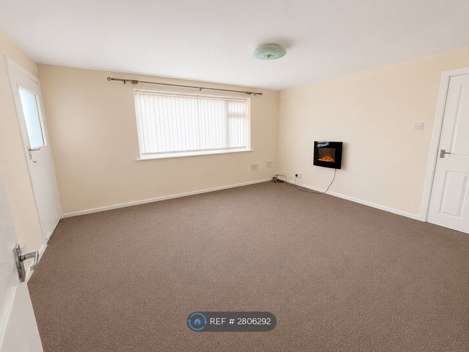Property photo 3 of 26