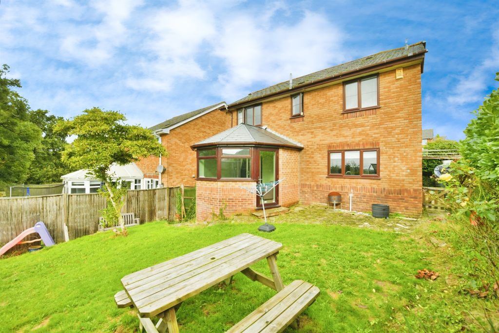 Property photo 3 of 17