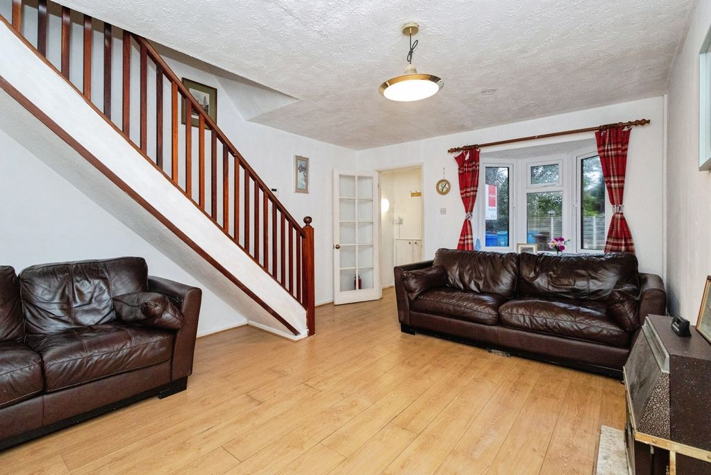 Property photo 2 of 15 Pbox-Img.Jpg