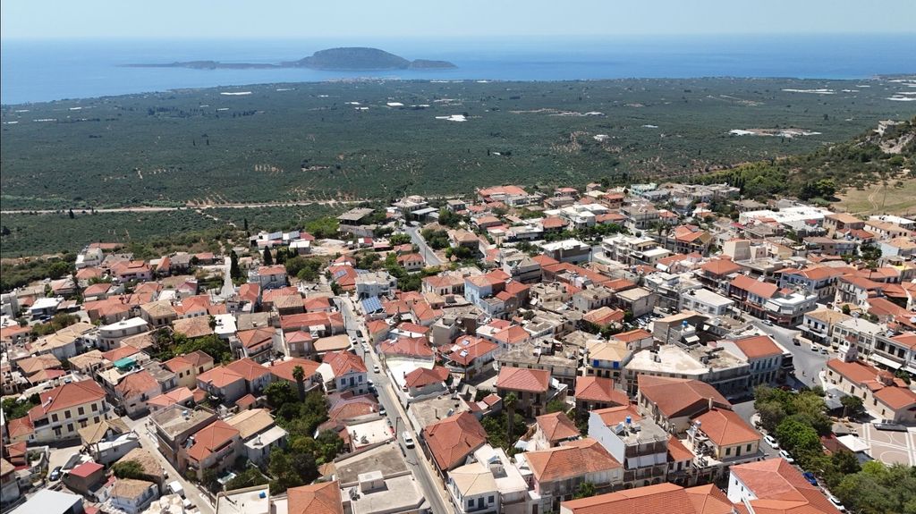 Property photo 1 of 27