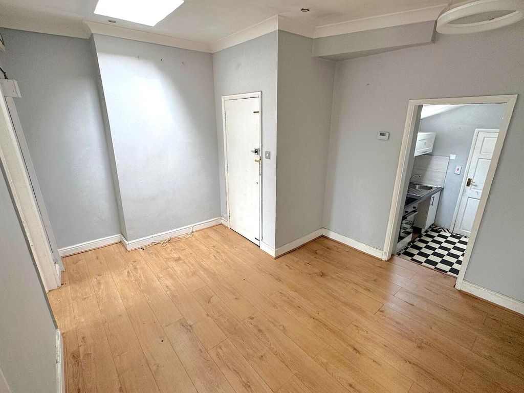 Property photo 1 of 7 Reception Room