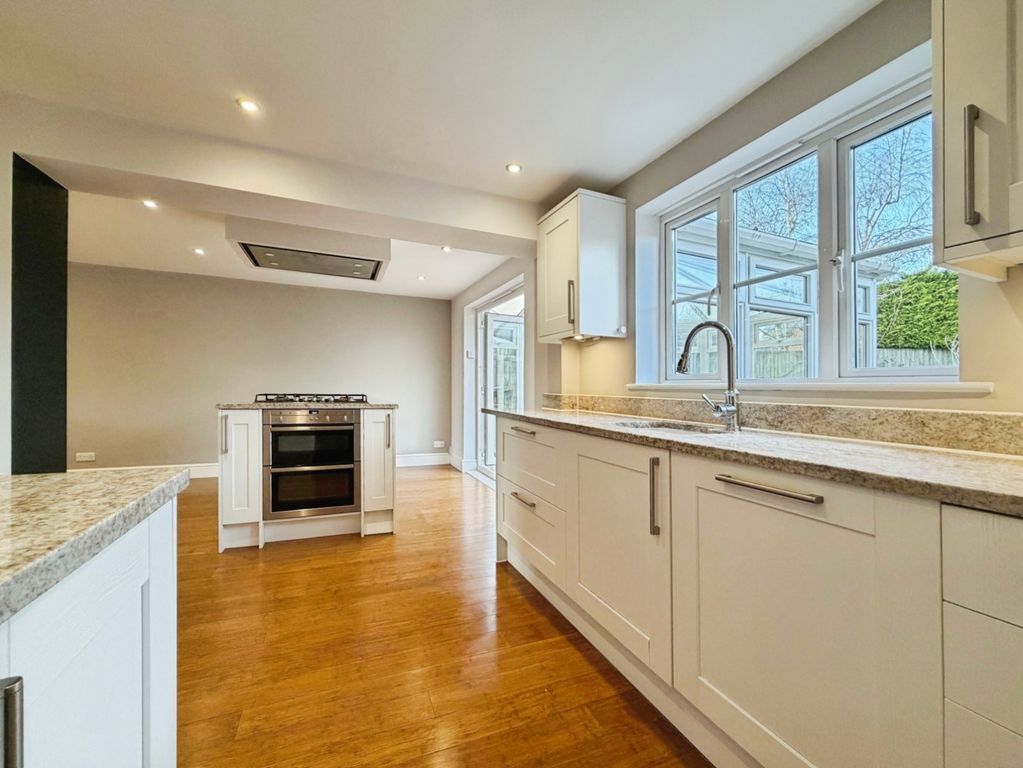 Property photo 2 of 14 Pbox-Img.Jpeg