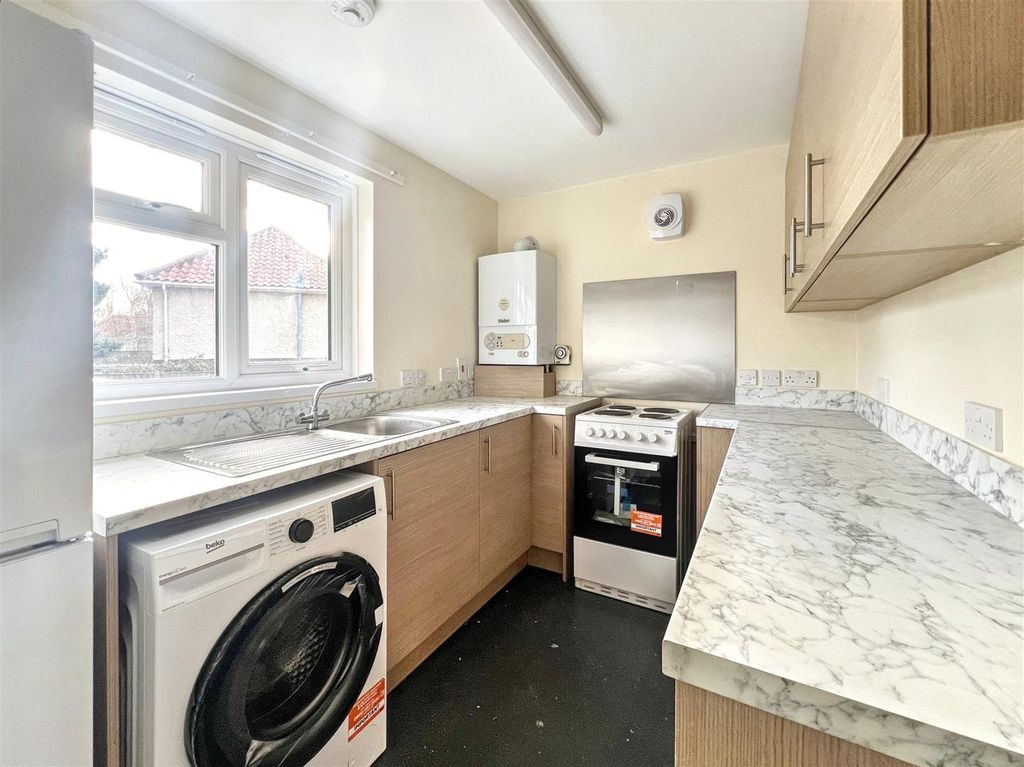 Property photo 2 of 8 Img_0327.Jpg