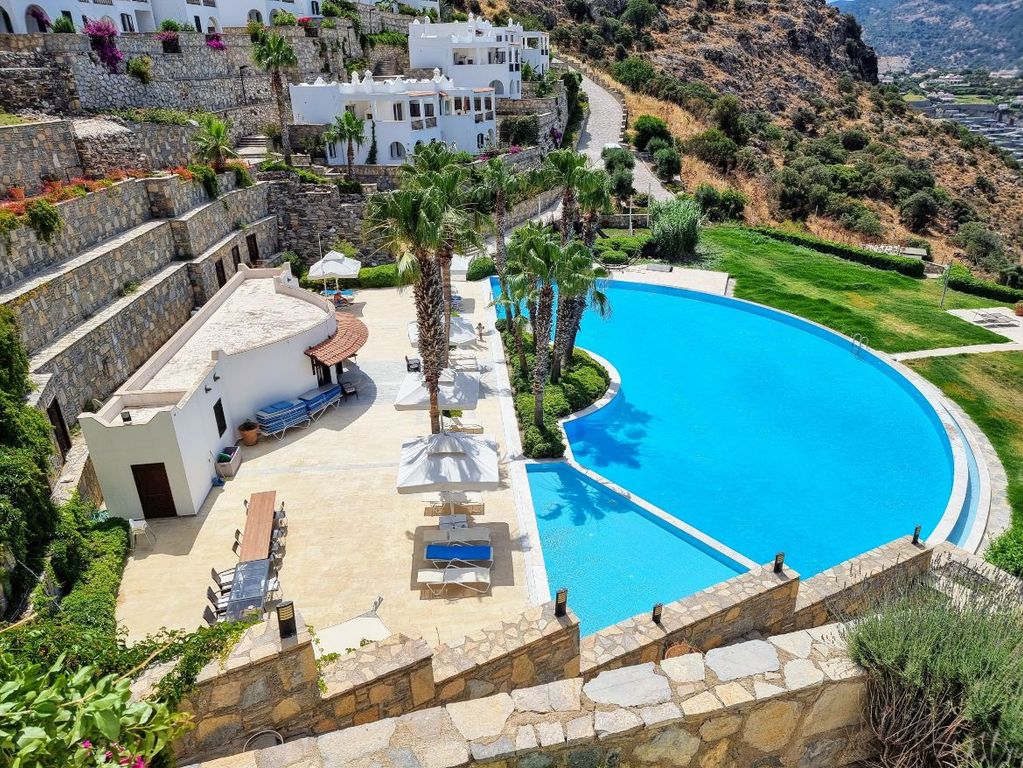 Property photo 1 of 22 Meticulous Sea View Yalikavak Villa For Sale Â€“ Communal Swimming Pool And Social Areas