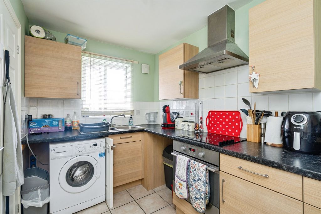Property photo 3 of 23