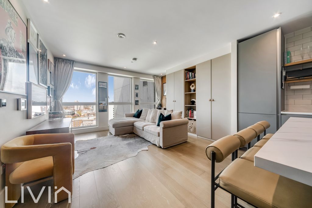 Property photo 3 of 16 4