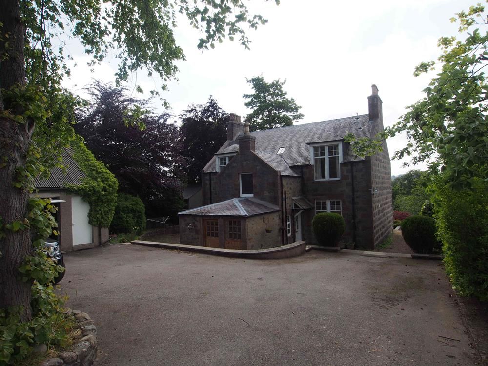 Property photo 3 of 18 External − Front