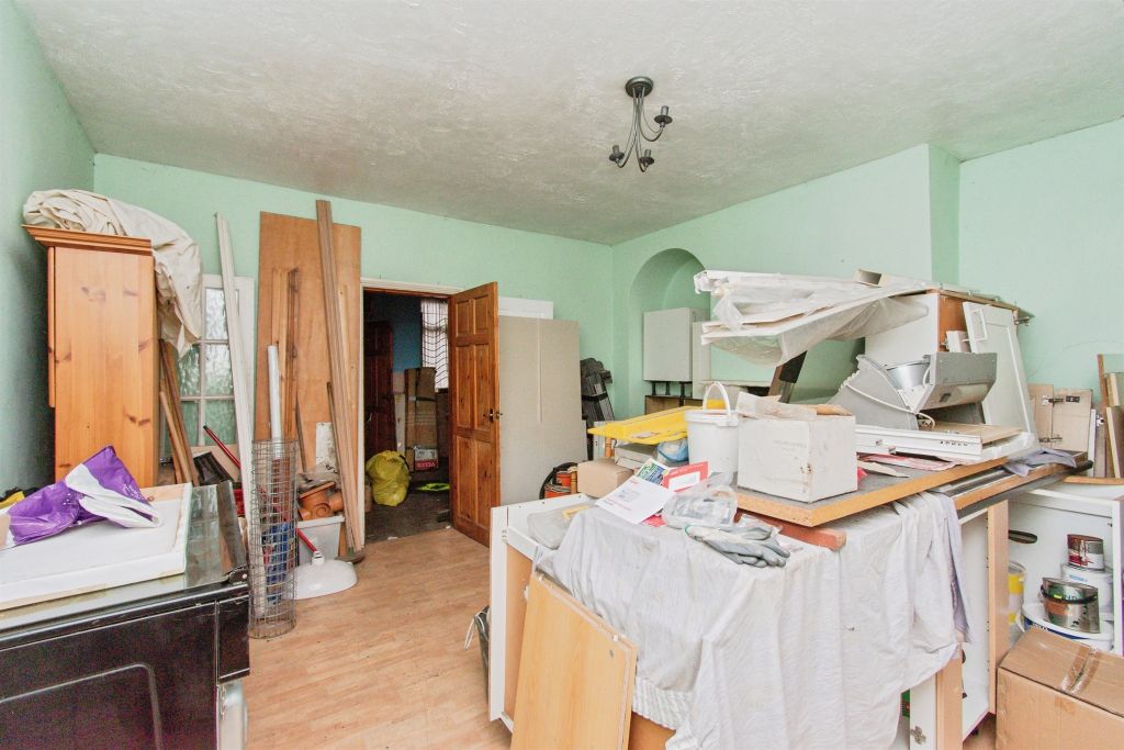 Property photo 2 of 14