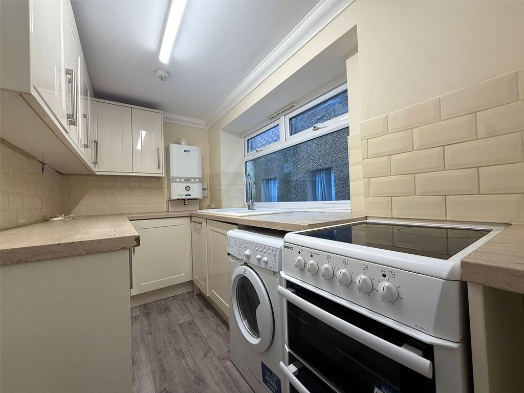 Property photo 3 of 18 Picture No. 21