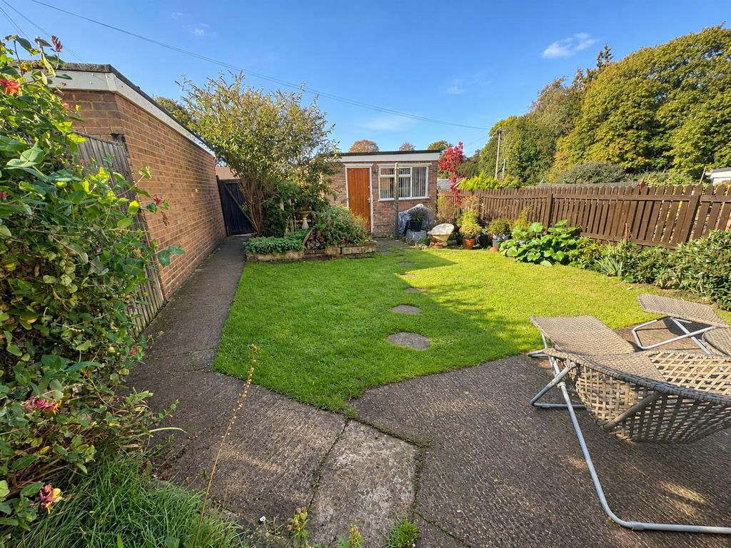 Property photo 2 of 20