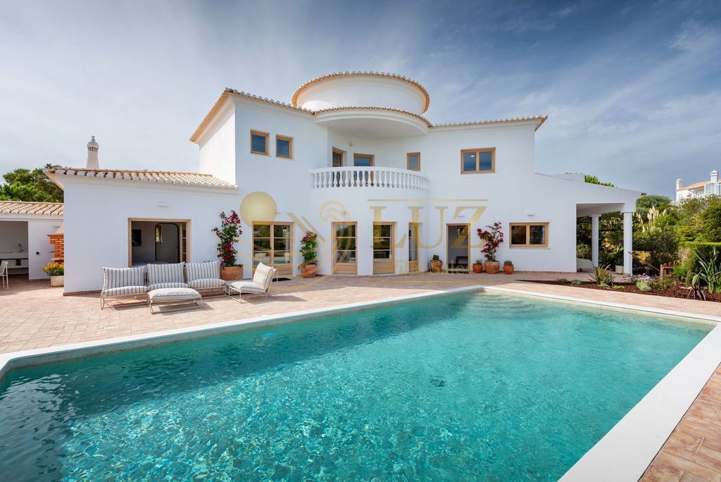 Property photo 1 of 56 Newly Refurbished Four-Bedroom, Four Bathroom, House With Private Pool &amp; Beautiful Sea Views