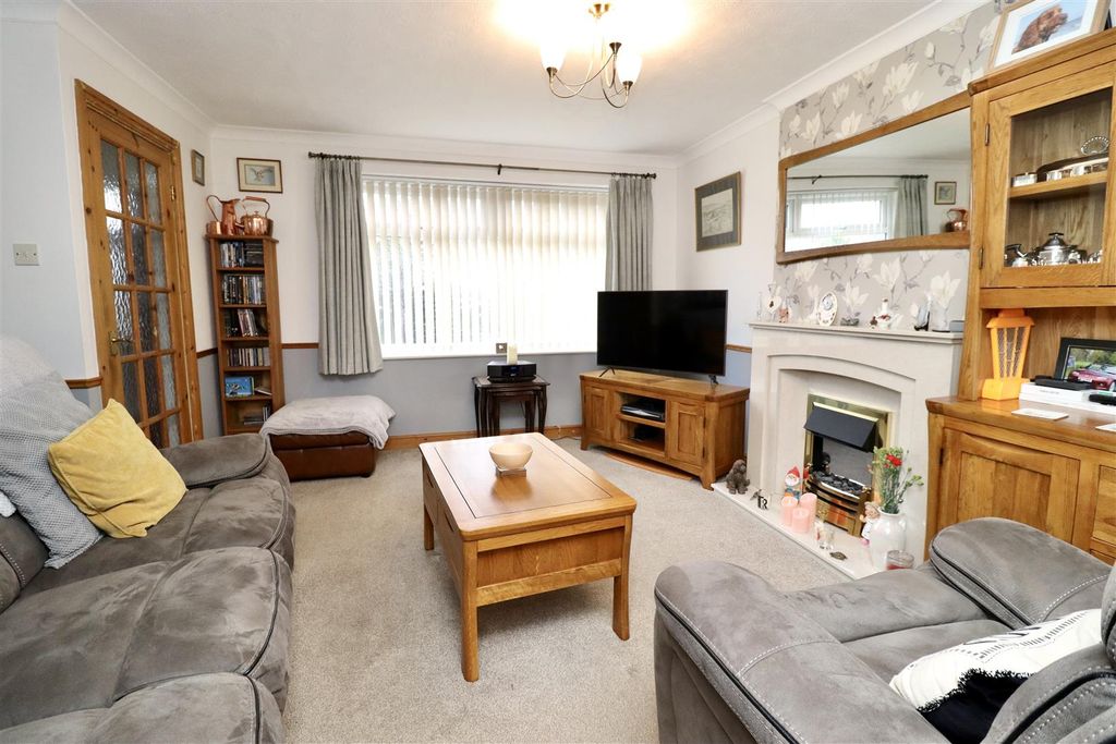 Property photo 2 of 12 Image00007.Jpeg