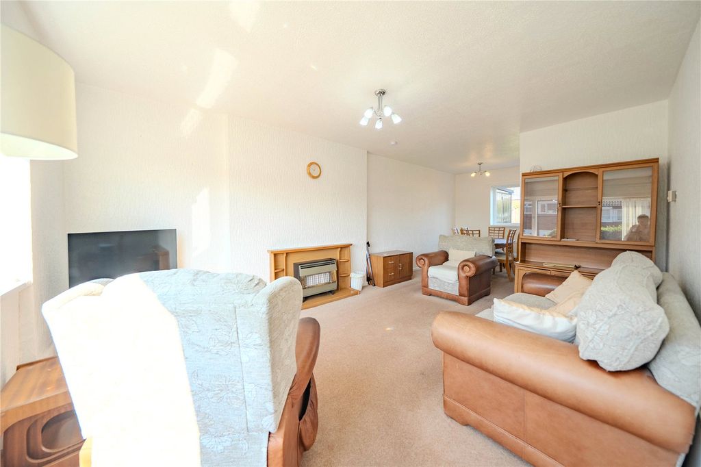 Property photo 2 of 14 Picture No. 08
