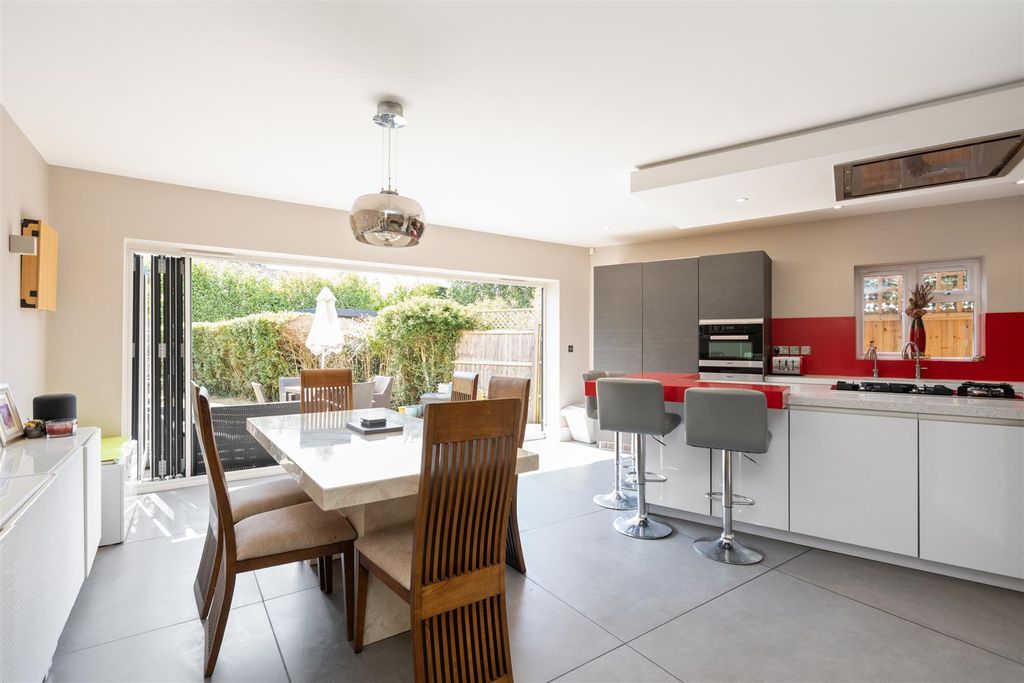 Property photo 2 of 19 219 Mill Lane_3.Jpg