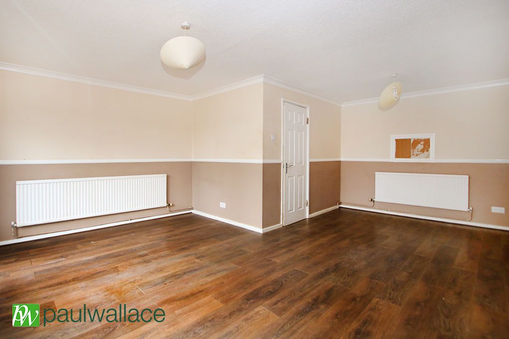 Property photo 2 of 12 Lounge