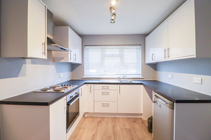 Property photo 3 of 14 Kitchen