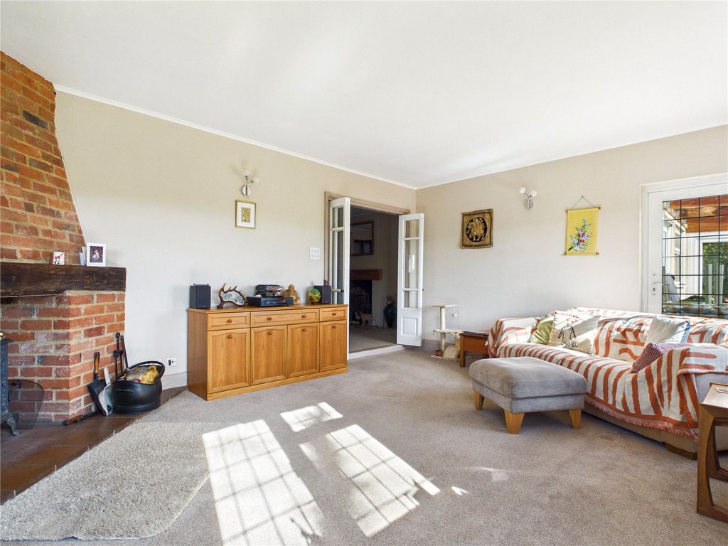 Property photo 3 of 24 Picture No. 27