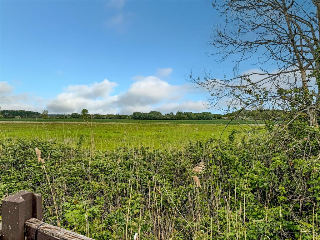 Property photo 2 of 11 2.Jpg