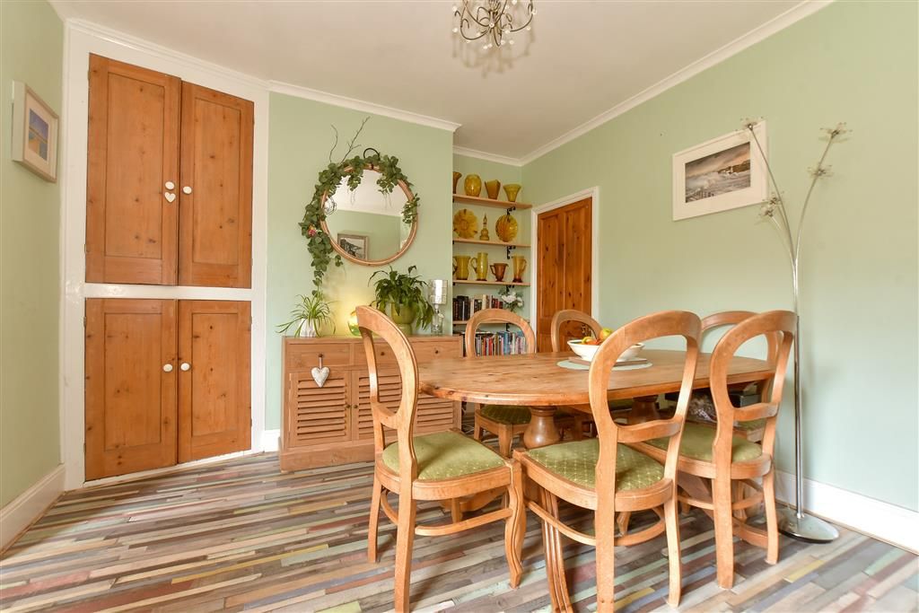 Property photo 1 of 10 Dining Room