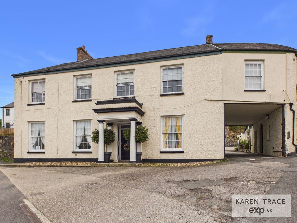 Property photo 1 of 21