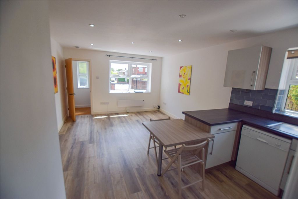 Property photo 3 of 11 Picture No. 21