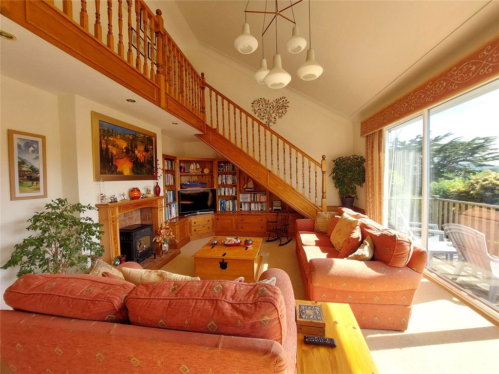 Property photo 2 of 19 Picture No. 65