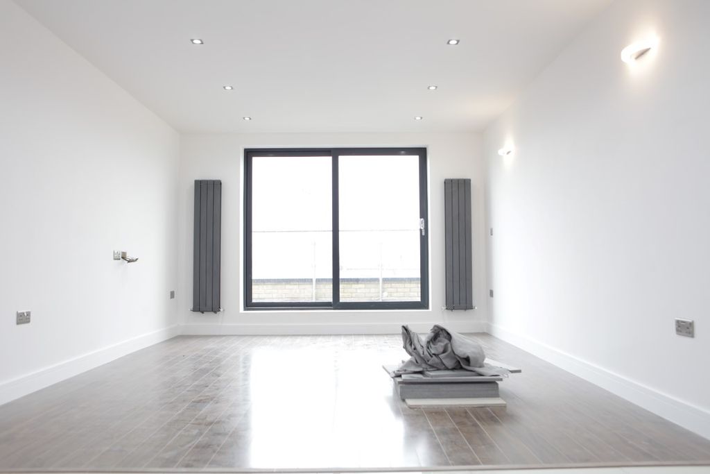 Property photo 2 of 9 Lounge