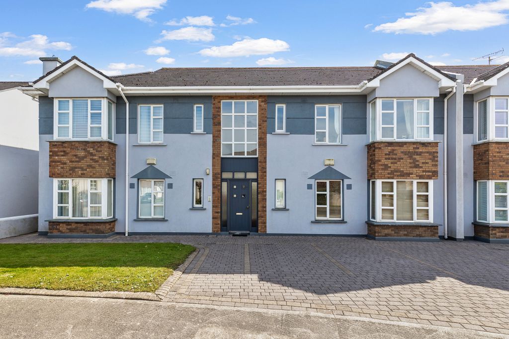 Property photo 2 of 30