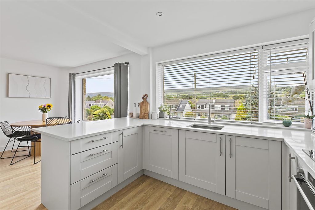 Property photo 2 of 16 Img_3754.Jpg