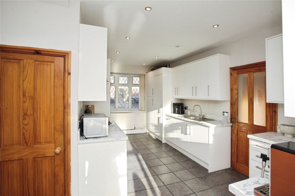 Property photo 3 of 17 Picture No. 19