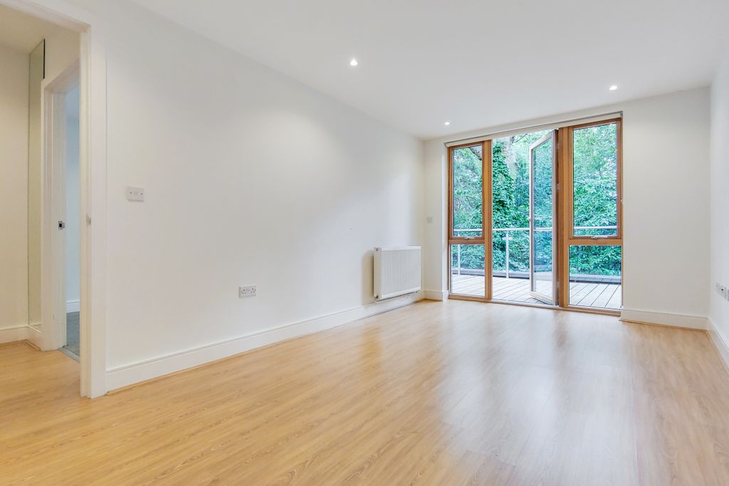 Property photo 3 of 8